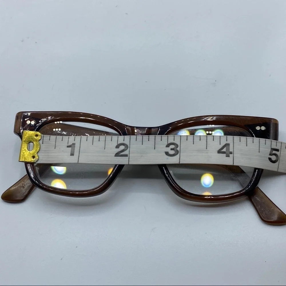 Brown Vintage Small Glasses Made in‎ USA